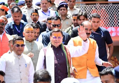 डोल आश्रम में मुख्यमंत्री धामी ने देखा विश्व का सबसे बड़ा श्रीयंत्र,1100 कन्याओं की पूजा