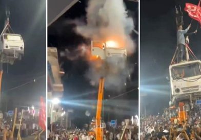 मुहर्रम जुलूस में आसमान में कार विस्फोट,चार पर मुकदमा