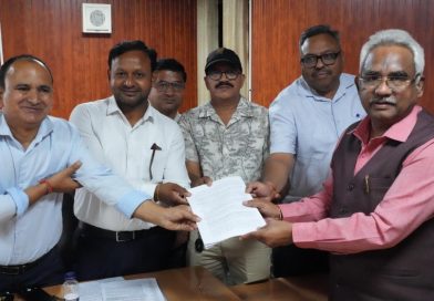 राजकीय आयुर्वेद डॉक्टरों का आंदोलन समाप्त,दो मांगें तत्काल स्वीकार,पांच पर अधिकारियों को निर्देश राजकीय आयुर्वेद डॉक्टरों का आंदोलन समाप्त,दो मांगें तत्काल स्वीकार,पांच पर अधिकारियों को निर्देश