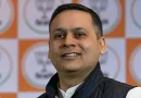 सबसे ज्यादा विमर्श भाजपा आईटी प्रमुख अमित मालवीय के हटने पर