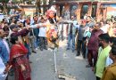 अखिलेश का पुतला फूंका, गणेश जोशी ने दी माफी मांगने की सलाह